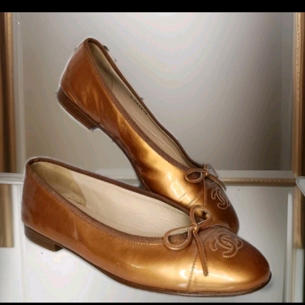 CHANEL Women's Metallic Bronze Flats CapToe, CC Size 7.5 To Size 8 EU Size 37.5